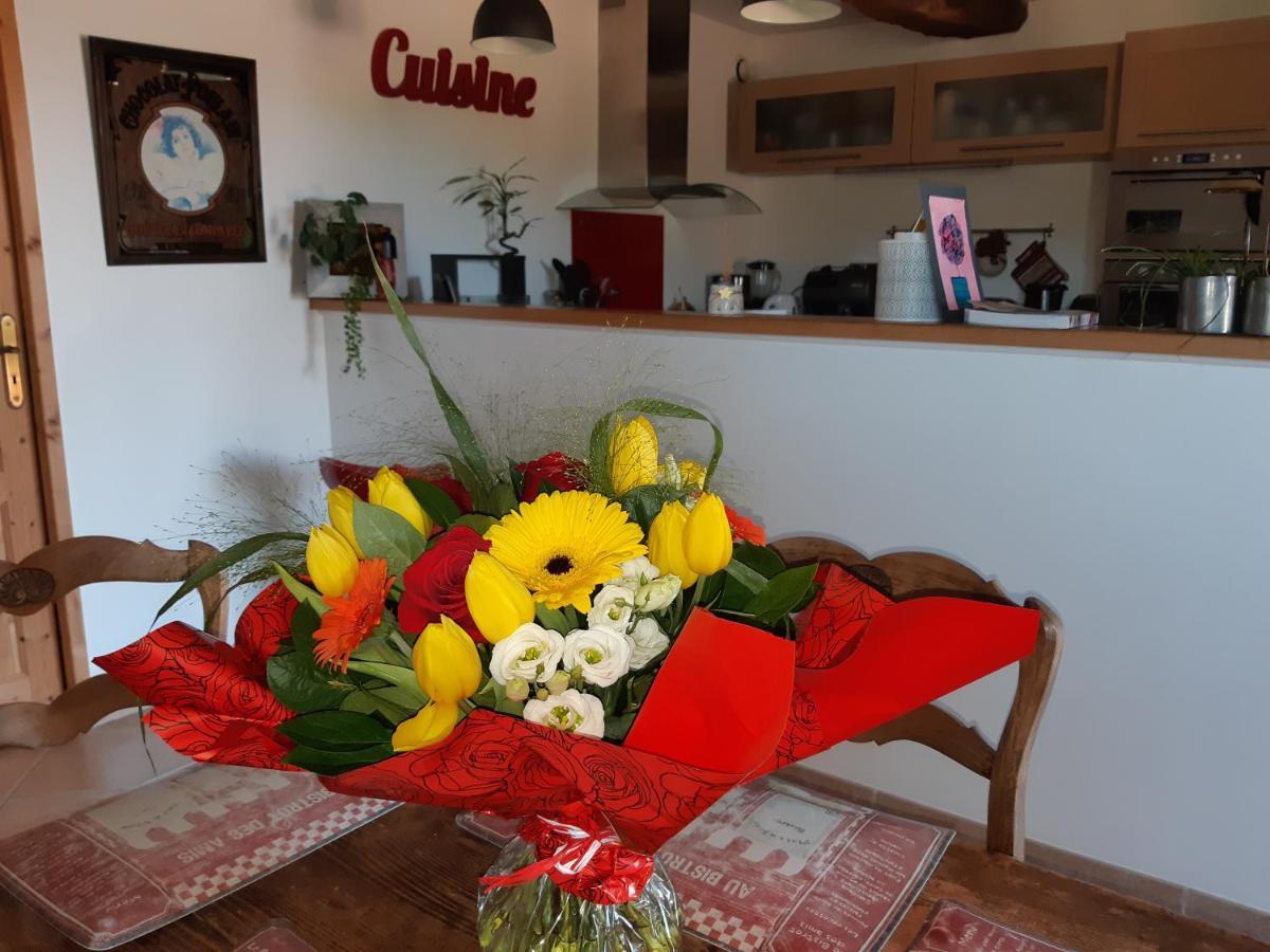 雷涅斯 Au Petit Bonheur Chez Bambina酒店 外观 照片